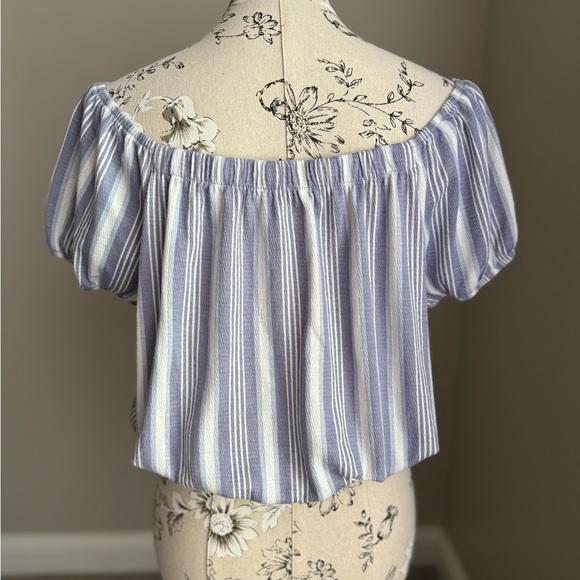 Almost Famous Blue/White Off the Shoulder Crop Top - Picture 3 of 6